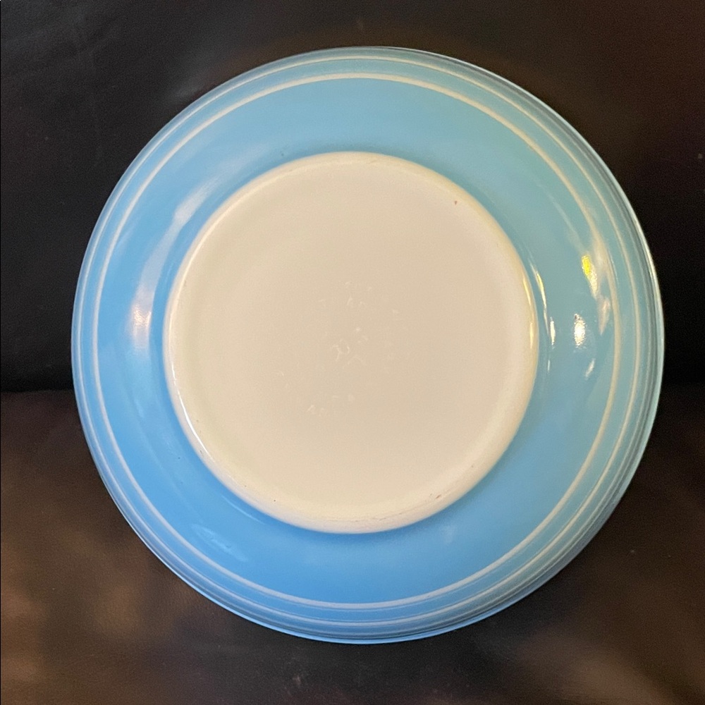 Vintage Pyrex Rainbow Stripes nesting bowl - Picture 4 of 4